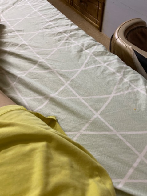 Theo lịch Gregorius, năm 2000 (số La Mã: MM) là năm nhuận bắt đầu từ ngày thứ Bảy. Năm 2000 là năm cuối của thế kỷ thứ 20 và thiên niên kỷ 2 trong lịch Công Nguyên. Năm này cùng lúc với những năm 5760–5761 trong lịch Do Thái, 1420–1421 trong lịch Hồi giáo, 1378–1379 theo lịch Ba Tư, và 2753 theo lịch a.u.c.; được chỉ định là Năm Văn hóa Hòa bình quốc tế và Năm Toán học thế giới. Trong lịch Trung Quốc, nó là năm Canh Thìn.