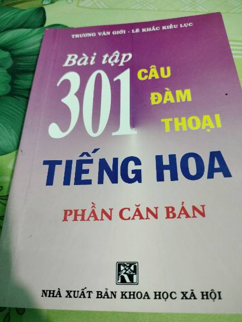 Sách đẹp, lời giải và bài tập rõ ràng. Không có ý kiến gì ngoài ship cao =)) Sách đẹp, lời giải và bài tập rõ ràng. Không có ý kiến gì ngoài ship cao =))