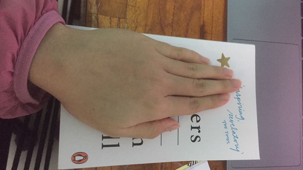 Sách nhỏ mình hơi bất ngờ
Ship cũng nhanh