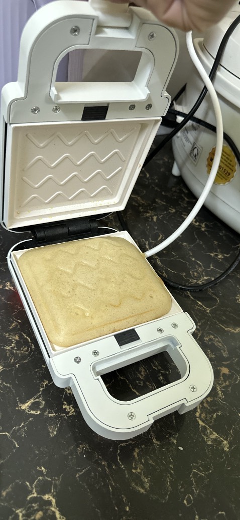 máy dùng ổn áp lắm nha
Mà sao không thấy tặng máy vắt cam vậy shop ơi, complain nha