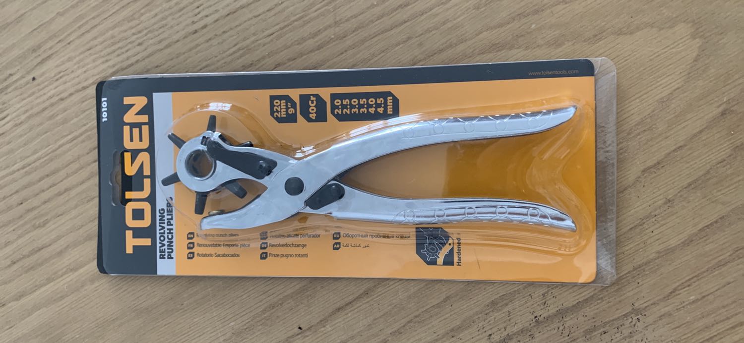 Tiki giao hàng nhanh, đóng gói chắc chắn. Kềm bấm ko được tốt, phải bấm lại nhiều lần mới tạo được lỗ