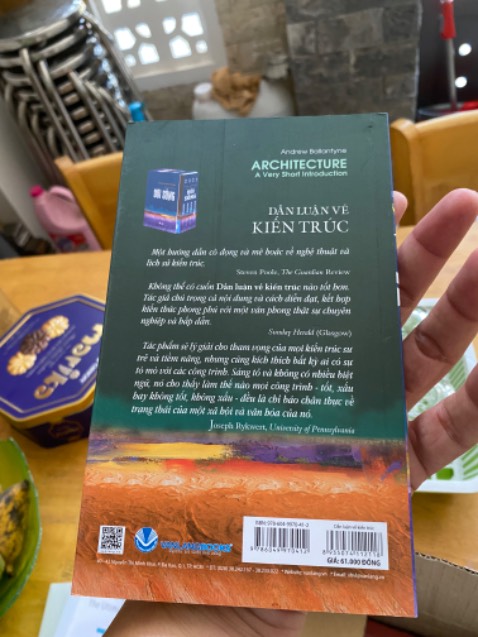 giao hàng trước dự kiến, bìa mềm chứ không phải bìa cứng như mô tả