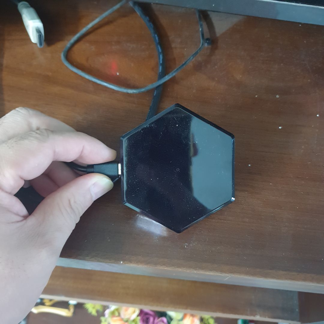 Chủ shop tư vấn nhiệt tình.
Lần đầu kết nối em này với App thì nên chọn Tìm AP sẽ nhanh hơn (khi đó dùng tăm chọc vào cái lỗ chính giữa đến khi đèn đỏ nháy nháy tắt nháy nháy tắt). Chủ shop tư vấn nhiệt tình.
Lần đầu kết nối em này với App thì nên chọn Tìm AP sẽ nhanh hơn (khi đó dùng tăm chọc vào cái lỗ chính giữa đến khi đèn đỏ nháy nháy tắt nháy nháy tắt).