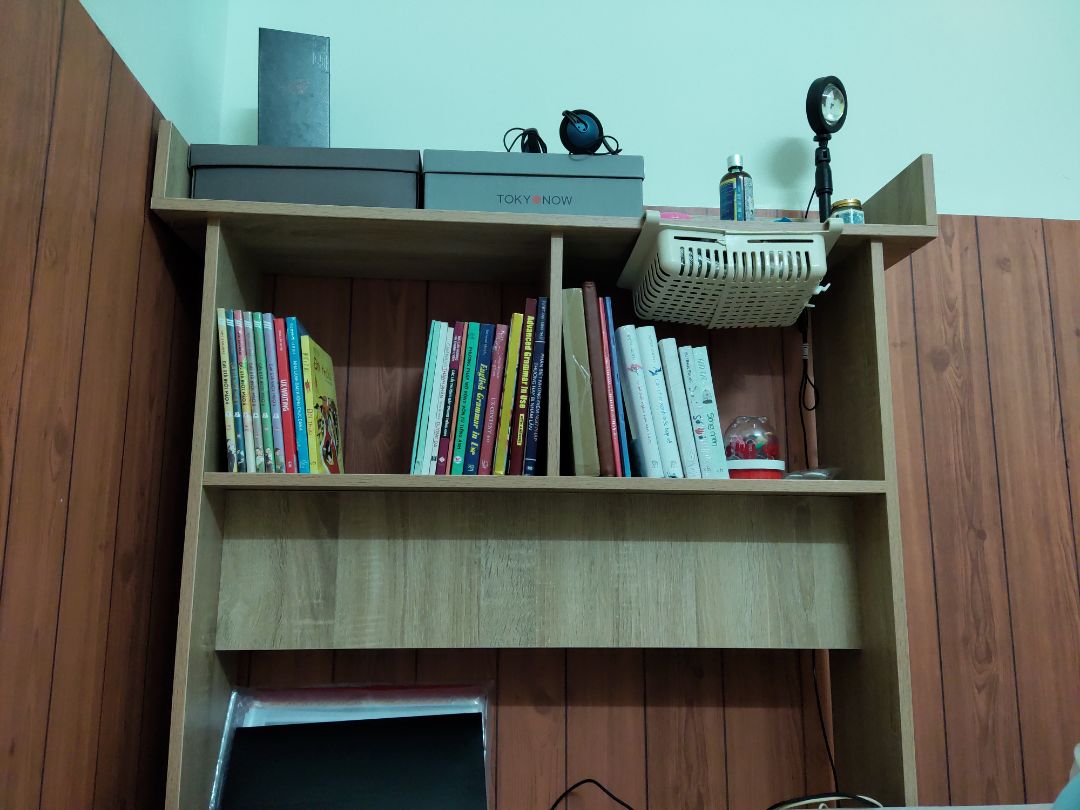 Kệ rất đẹp, chắc chắn, rất hợp với không gian nhà mình. Đóng gói cẩn thận, giao hàng nhanh