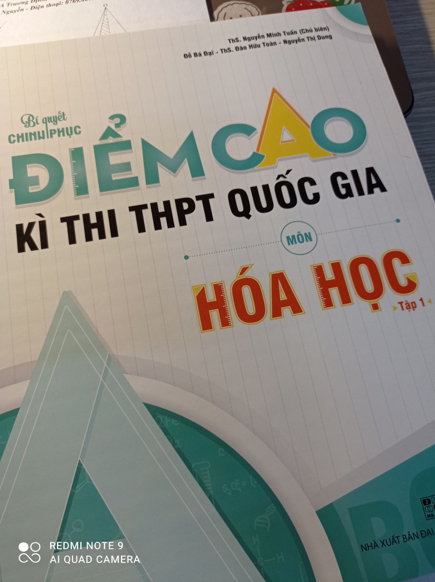 sách đẹp và được gói kĩ lương, kiến thức đc hệ thống khoa học và khá đầy đủ, có bt tự luyện và pp giải từng dạng bt sách đẹp và được gói kĩ lương, kiến thức đc hệ thống khoa học và khá đầy đủ, có bt tự luyện và pp giải từng dạng bt