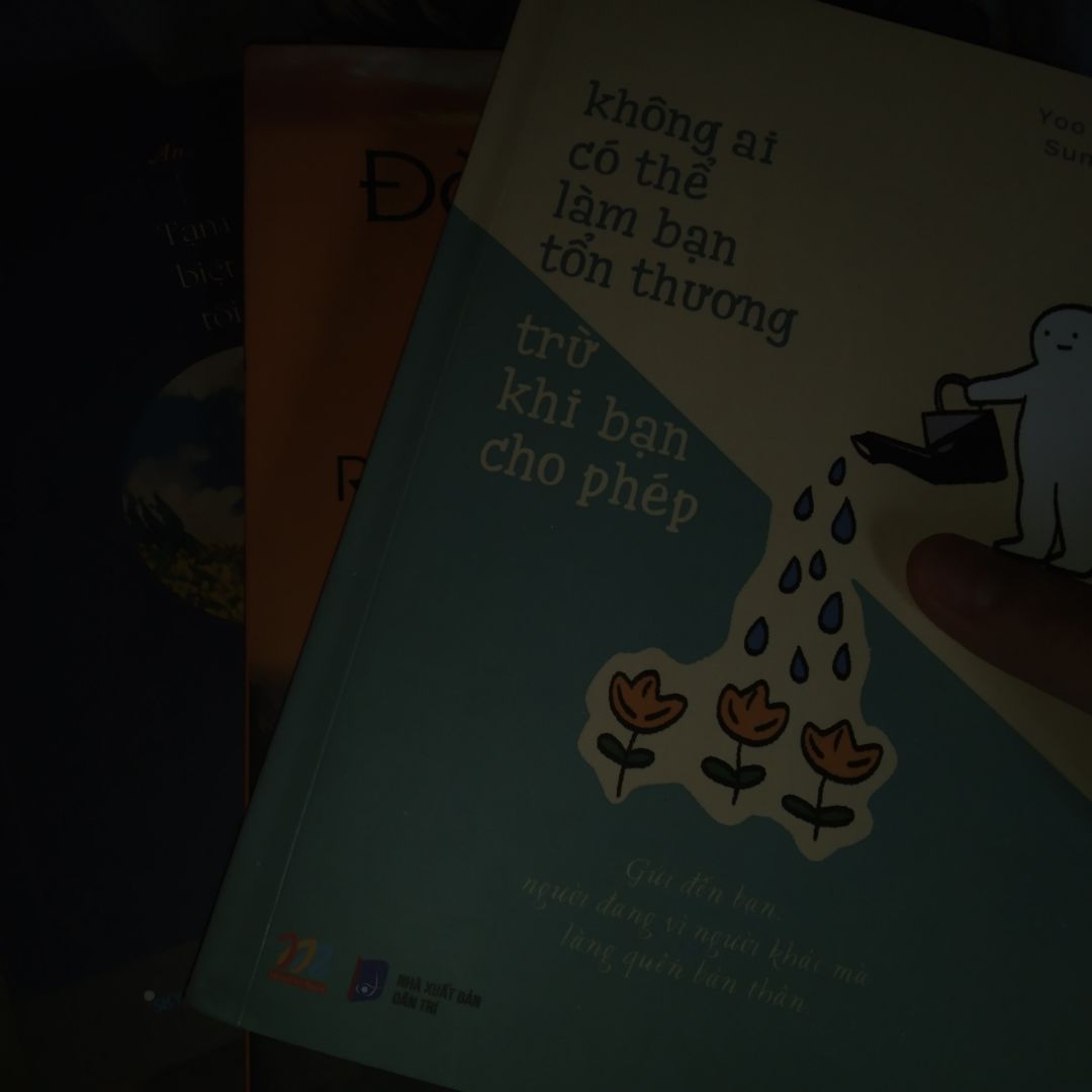 mua của tiki thì an tâm là sách thật rồi, giao hàng cũng không có gì để nói, cái tiki cần khắc phục duy nhất là nên gói kỹ  thay vì chỉ có 1 lớp bóng kiếng mỏng tanh và 1 cái hộp🌟🌟