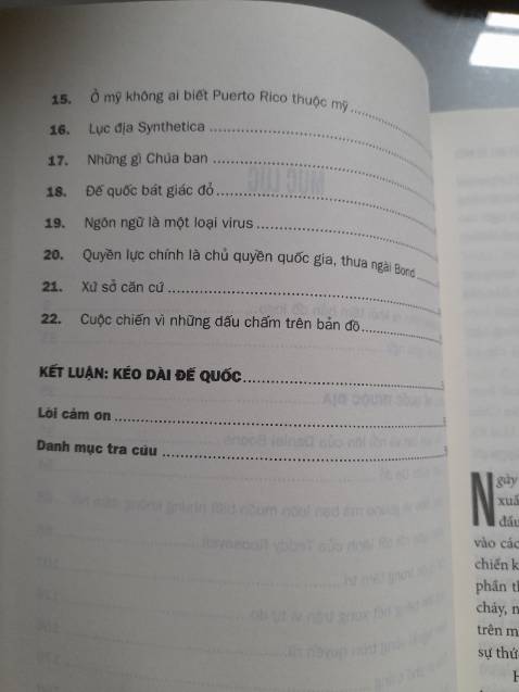 Vốn rất thích đọc về địa chính trị nên cuốn này ra là mua liền. Đọc để biết về một Đại Hoa Kỳ rất khác so với khái niệm nước Mỹ trong suy nghĩ của mọi người trước giờ. Sách dày và đẹp, ship cẩn thận từ HCM ra HN mà ko móp rách gì.