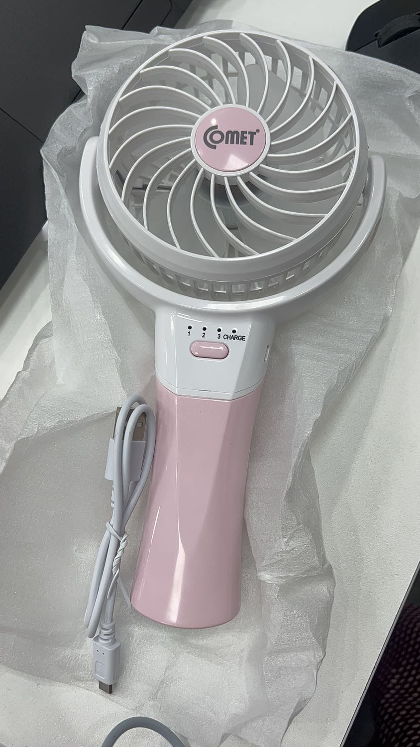 Giao hàng nhanh. Chỗ cắm sạc hơi lệch nên khó cắm. Ko bik xài bao lâu hư. Mua 155k giá tạm đc.