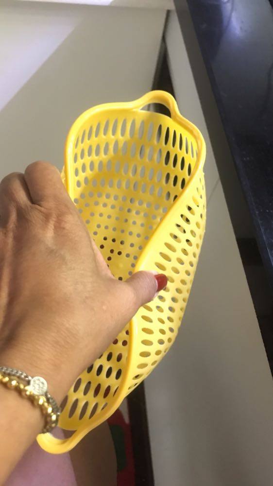 Nhỏ xíu . Nhà ít ngứoi mới xài được. 105k 3 bộ rổ như đồ chơi trẻ con. Này đáng giá 30k. Nhỏ xíu . Nhà ít ngứoi mới xài được. 105k 3 bộ rổ như đồ chơi trẻ con. Này đáng giá 30k.