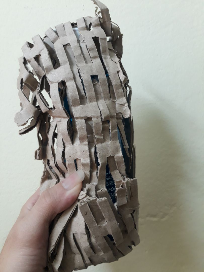 Trước khi đặt mua sản phẩm này mình cũng đã tham khảo trên các sàn tmđt khác thì giá ở đây hời nhất. Mua chai gel 400m còn được quà sp 50ml nữa. Về đóng gói hàng chắc shop cũng đã rút kinh nghiệm nên thấy lần này gói hàng cẩn thận hơn, mình nhận ngay cả hộp cũng còn nguyên vẹn. Khá hài lòng lần mua hàng này.