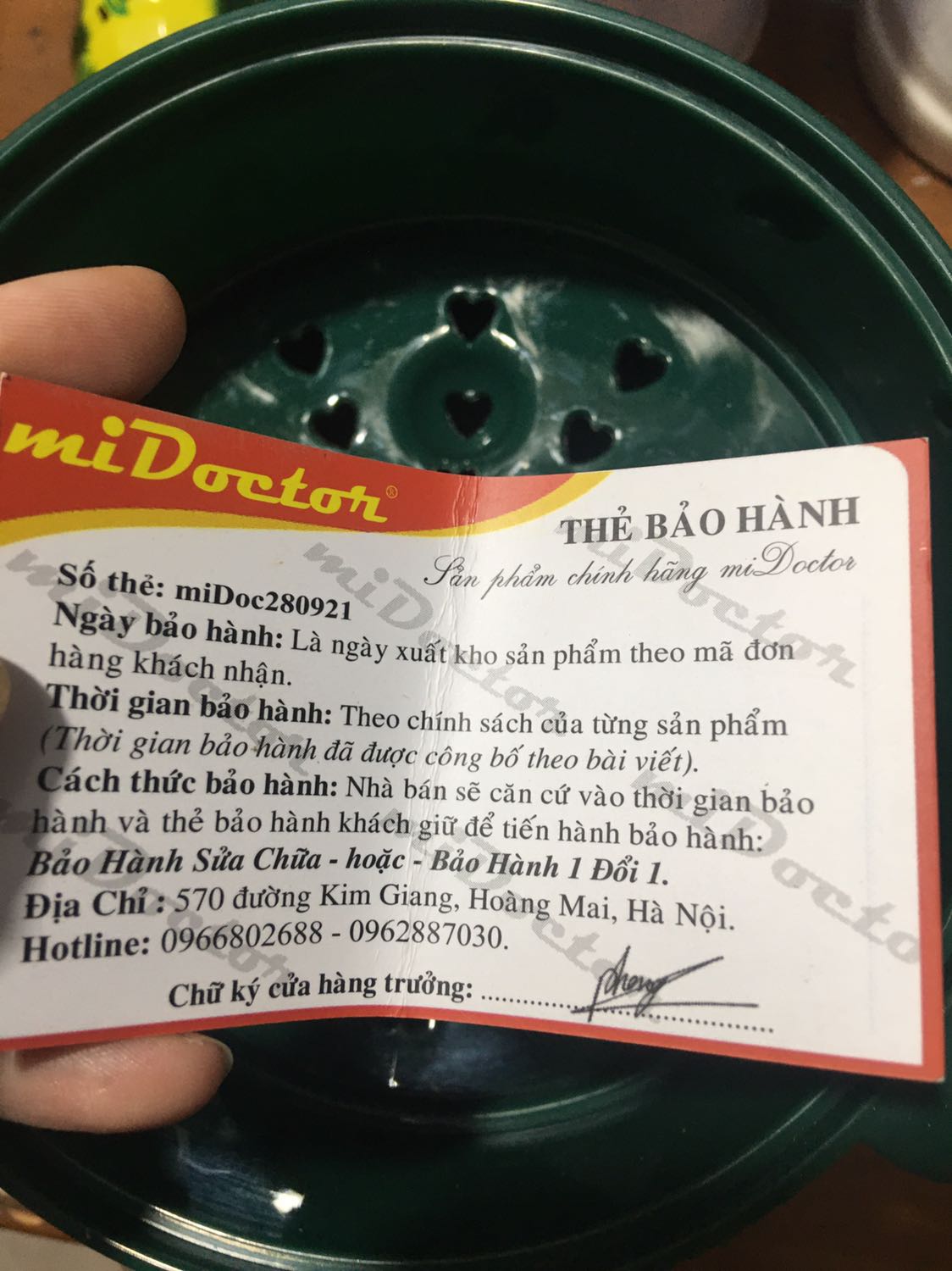 Tiki giao hàng nhanh, shipper nhiệt tình. Shop đóng gói hàng rất cẩn thận. Sản phẩm tốt, có bảo hành, mình dùng nấu cháo cho bé và thấy rất nhanh sôi, cháo nhừ. Còn bền hay k thì phải để thời gian mới biết và cũng phải do cách mình sử dụng, bảo quản nữa. Túm lại là với giá này thì sản phẩm quá là tốt luôn, nên mua.