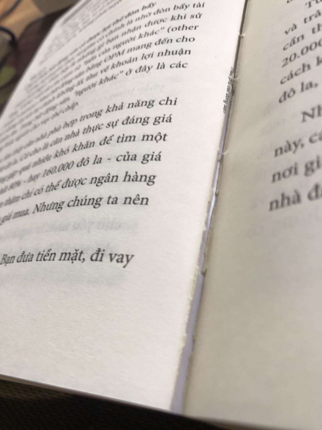 Thực hiện Chế độ đổi trả đơn hàng lỗi của Tiki đợt này rất vớ vẩn và bố ***.
Đơn hàng 480616566 đề nghị đổi trả cả tháng nay không thực hiện. Bên *** còn báo bố *** đến liên hệ 3 lần không được nên huỷ yêu cầu đổi trả.