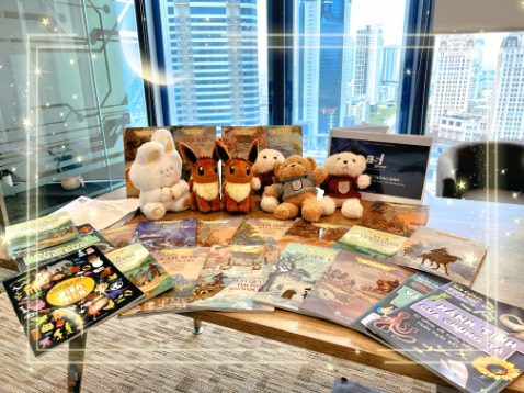 Sách rất đẹp, trình bày minh hoạ rõ ràng, đậm chất lịch sử hào hùng