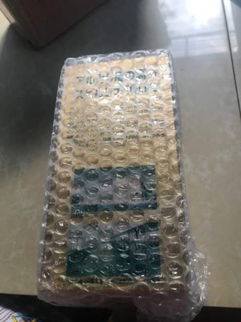 Vừa mua xong một lọ tảo xoắn nên viết vài dòng nhận xét về sản phẩm:
Sản phẩm đóng gói rất kỹ lưỡng và chắc chắn. Thật sự rất hài lòng về khâu đóng gói sản phẩm
Lọ tảo xoắn nhìn rất đẹp và lớn. Một lọ tảo xoắn tổng cộng 2200 viên( mỗi ngày uống 40v thì tầm 55 ngày mới hết)
Thuốc có mùi vị hơi nồng nên nếu chưa quen bạn nên chia nhỏ ra uống. 
Mức giá vô cùng phù hợp để bạn có một sức khoẻ tốt