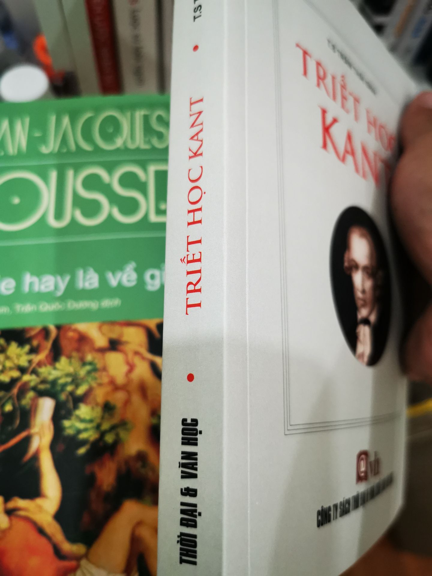 Mục đích của Kant là quy về vấn đề con người, triết học cổ điển, triết học nền tảng cảm hứng cho rất nhiều học thuyết sau này. Một cuốn sách hay, tuy nhiên vài ý còn chưa sát tư duy gốc, ... Mục đích của Kant là quy về vấn đề con người, triết học cổ điển, triết học nền tảng cảm hứng cho rất nhiều học thuyết sau này. Một cuốn sách hay, tuy nhiên vài ý còn chưa sát tư duy gốc, ...