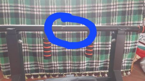 Ốc bị rỉ,mòn k xoáy đc và thanh ngang ở trên xa lên k gắn đc ốc.Còn tập thì vẫn đc mong shop sửa lại lỗi ạ!