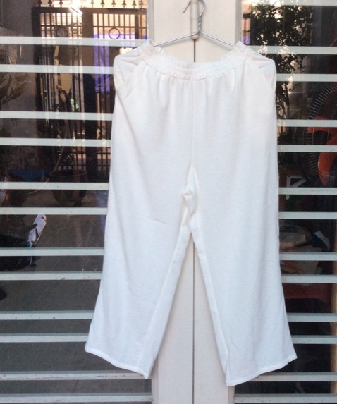 Chất vải đũi co giãn mặc thoải mái ,phom đẹp.vải dày đẹp ,Shop may đẹp rất hài lòng .mới mua lần đầu được Bạn giới thiệu.cảm ơn shop