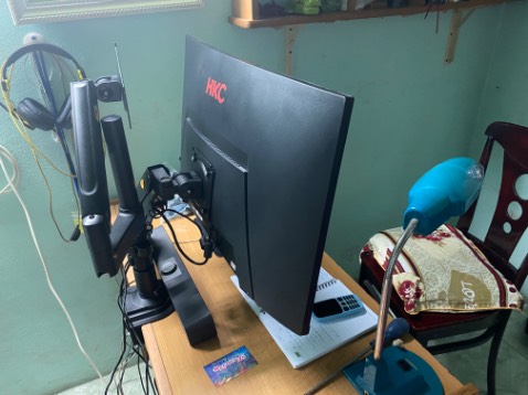 Đóng gói tốt, Sơn tĩnh điện chắc chắn, tiếc là chưa có cái màn hình thứ 2 liền để lắp lên xem có đẹp hông😅😅