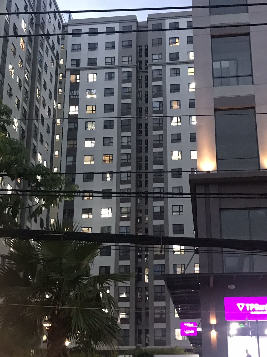 mua đc giá hời trong đợt event. sách khá hay. tiki giao hàng rất nhanh