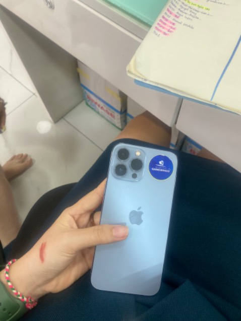 chống va đập tốt, bám dính, dễ sự dụng