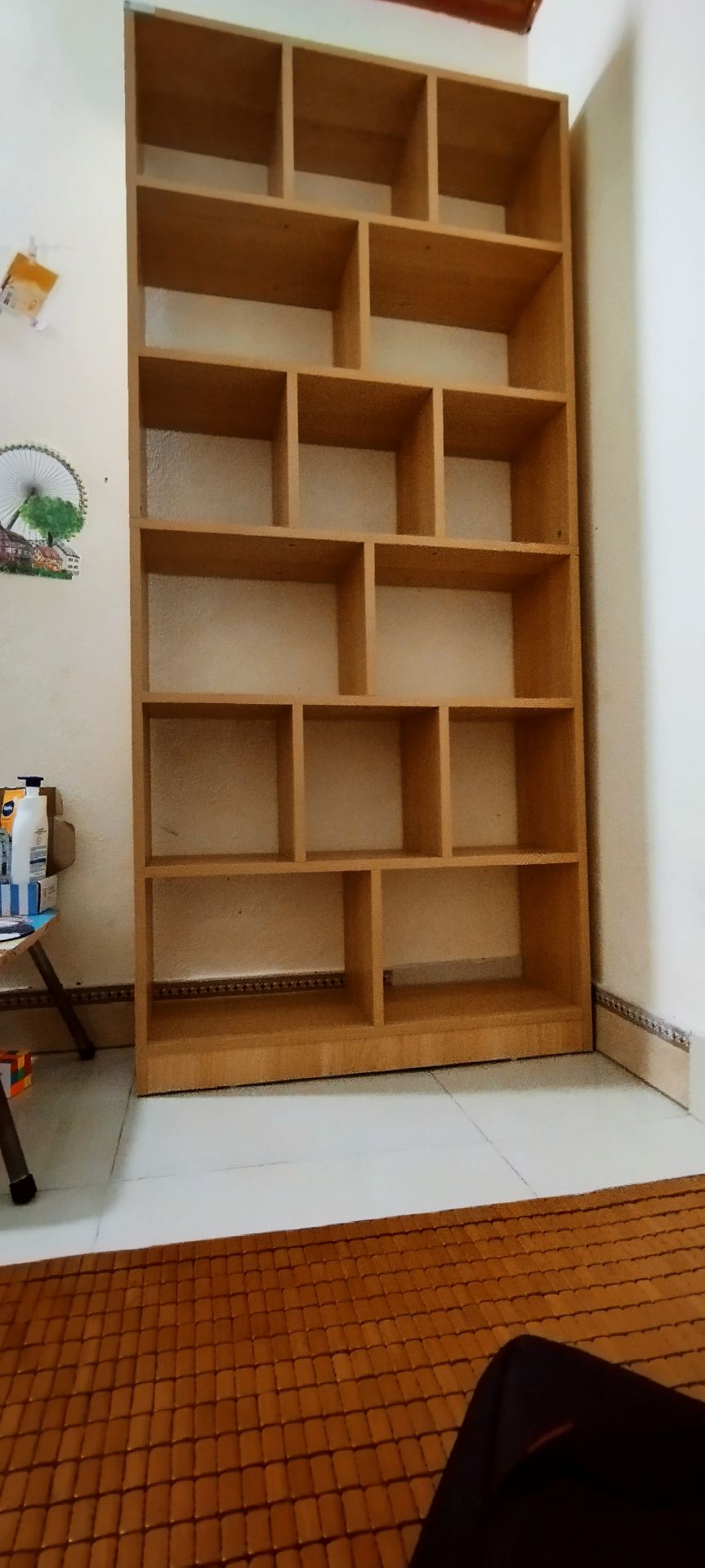 gía sách dày dặn nói chung ok, mà mk ko nghĩ đơn hàng này nặng vậy 38 kg lận. Mình lắp hơi cực chút mất 7 tiếng vì mk là con gái nên lắp 1 mk hơi lâu. Với lại có 1 lỗi nhỏ bên nhà sx thì các bạn bên tư vấn khá nhiệt tình nên mk cx thấy hài lòng và bỏ qua vậy nên vẫn cho 5⭐ nhé. Sẽ ủng hộ shop nếu chất lượng sau vài tháng của giá này ổn hen.