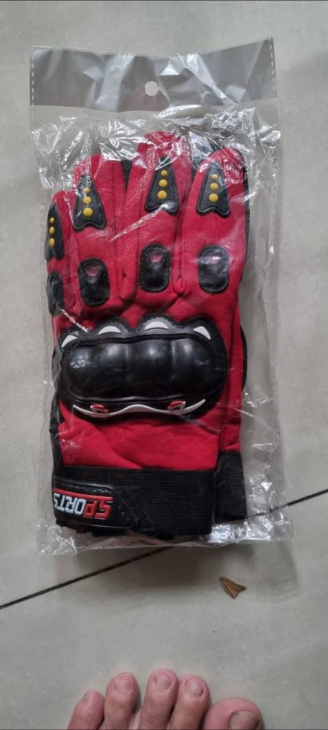 Sản phẩm giao sai ,yêu cầu tiki đổi hàng cho tôi Sản phẩm giao sai ,yêu cầu tiki đổi hàng cho tôi