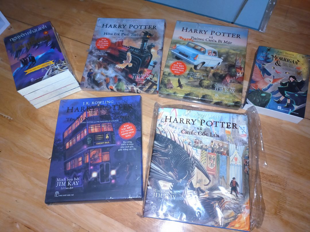 mùa dịch mà giao siêu nhanh đặt 4 ngày là có. chất lượng sách tốt còn nguyên seal ko cấn móp