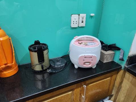 Hàng có thương hiệu, chất lượng ok, nấu ok. Nhược điểm: 1.2 lít mà kích thước bên ngoài bằng 1.8 lít của nồi thông thường.