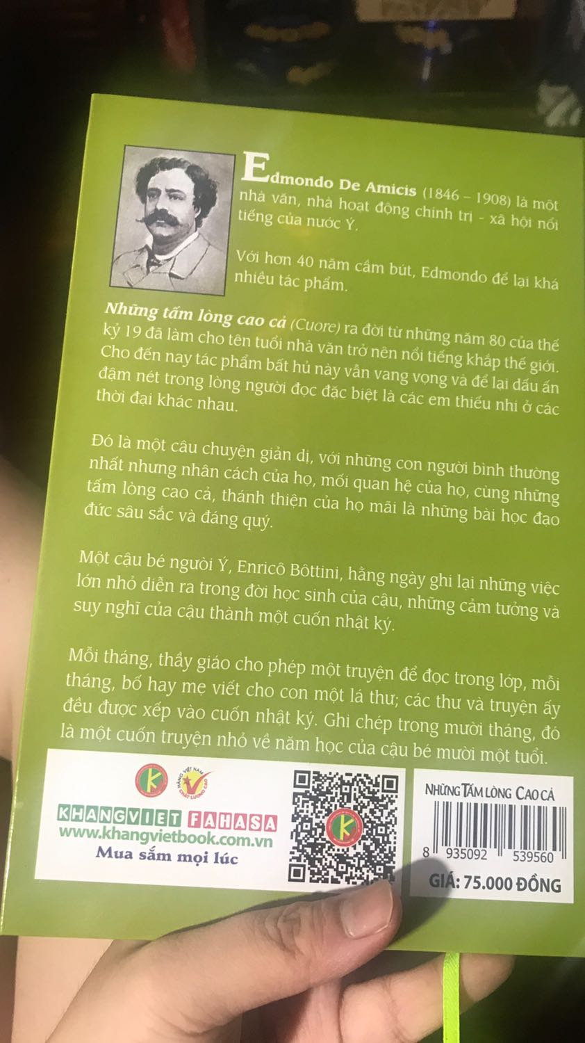 Khá bất ngờ vì mua sách giá sale mà là sách bìa cứng,rất hài lòng về sản phẩm