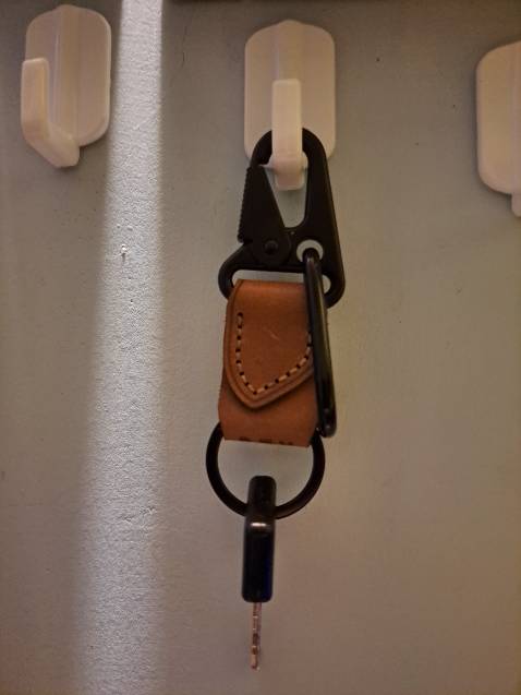 Có 01 sự tuyệt vời mang tên Ông Mặt Trời ehehe. Đáng tiền, giao hàng thần tốc, vệt bánh xe shipper thắng gấp còn in dấu trước sân nhà!!!