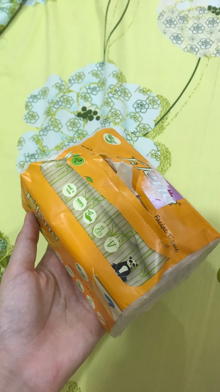 Trước mình bị viêm nên mình đặt thuốc đc 1 tuần thì tới tháng , qua tháng đặt thêm 1 tuần nữa mình chỉ thấy đỡ sương sương thui
Thuốc mn nên đặt lúc 7g tối nhé ngủ 1 đêm là tan thuốc vừa đẹp , mình đã thử 2 vĩ hết tất cả các khung giờ rồi mới rút ra , còn ko là mn  sẽ bị chảy thuốc hết thì ko còn tác dụng gì nhiều đâu nhé. Mình nghĩ do mình bị chảy thuốc nhiều nên mới đỡ đc ít . Mn cứ thử full thuốc full tuần xem mình nghĩ có hiệu quả  
(mua vĩ thuốc đc tặng kèm 1 bịch khăn giấy)