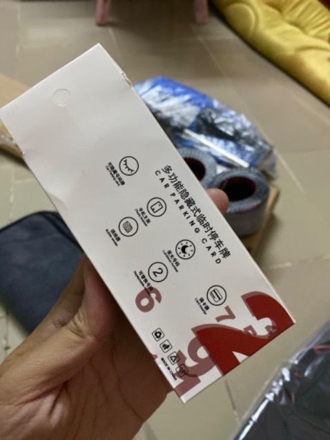 Có vẻ đơn giản, có hẳn vài bộ số để dự phòng thay thế khi cần! Có box trong rất xịn xò