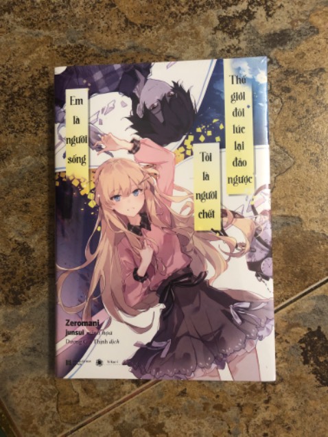 Sách tốt, vẫn còn bọc và mới, không bị móp dập do vận chuyển nên duyệt đc =)).