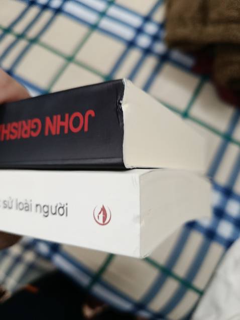 Sách bị móp trong khi hộp còn nguyên . Tiki đã gọi xin lỗi nên lần này bỏ qua . Sau còn giáo hàng lỗi thì mất khách nhé .