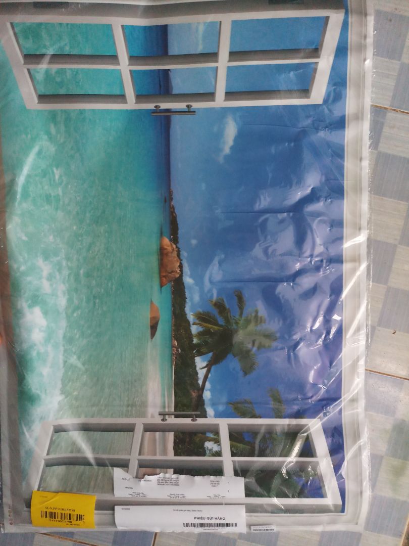 tranh mà giao nhăn nhó như vậy thì còn gì là tranh nữa shop. Hư luôn bức tranh rồi, gãy hình ảnh hết rồi. Quá tệ