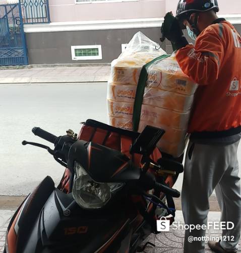 /-coffee /-ok mì 
.
Mình bán mì chomp chomp 120 gram / gói đặc trưng mì nước vị MALAYSIA ( chompchomp 40 gói / thùng ) [hàng nhập khẩu] giảm đến 15%! Chỉ còn ₫280.500 - ₫552.500. Mua ngay trên Shopee! https://shope.ee/20JMZzurAG