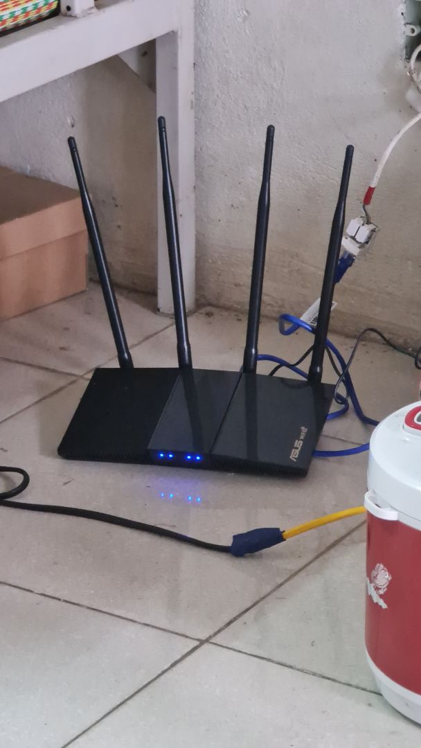 wifi sóng tốt, app tiếng việt, dễ cài đặt, giao hàng nhanh. đáng để mua. wifi sóng tốt, app tiếng việt, dễ cài đặt, giao hàng nhanh. đáng để mua.