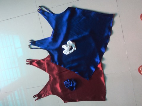 Chất vải đẹp may ki nhìn rất chuyên nghiệp ,mặc thoải mái phom rông ,quà tặng dễ thương👍👍👍👍👍