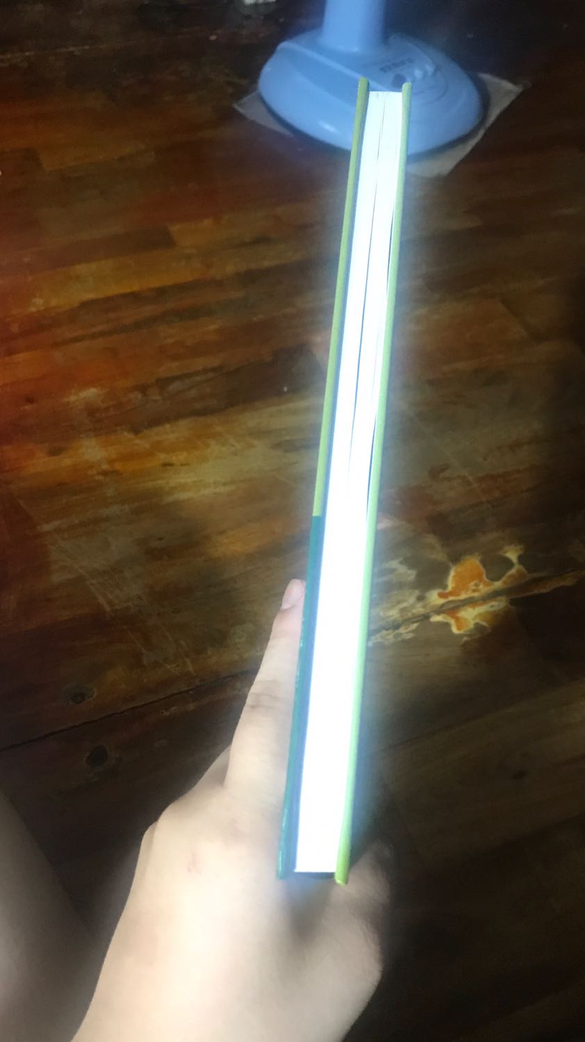 Khá bất ngờ vì mua sách giá sale mà là sách bìa cứng,rất hài lòng về sản phẩm