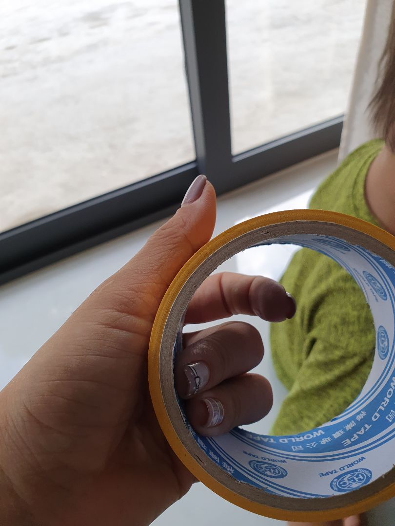 mỏng hơn mình nghĩ. khi mình chọn loại 16k của shop thì đơn hàng bị tách làm 2 do. nên chọn 20k nghĩ nó sẽ dày nhưng k. shop chỉ giao 1 màu vàng cho cả 3 cuồn. buồn . mua 3 loại nhưng cho cái này 3 sao thôi