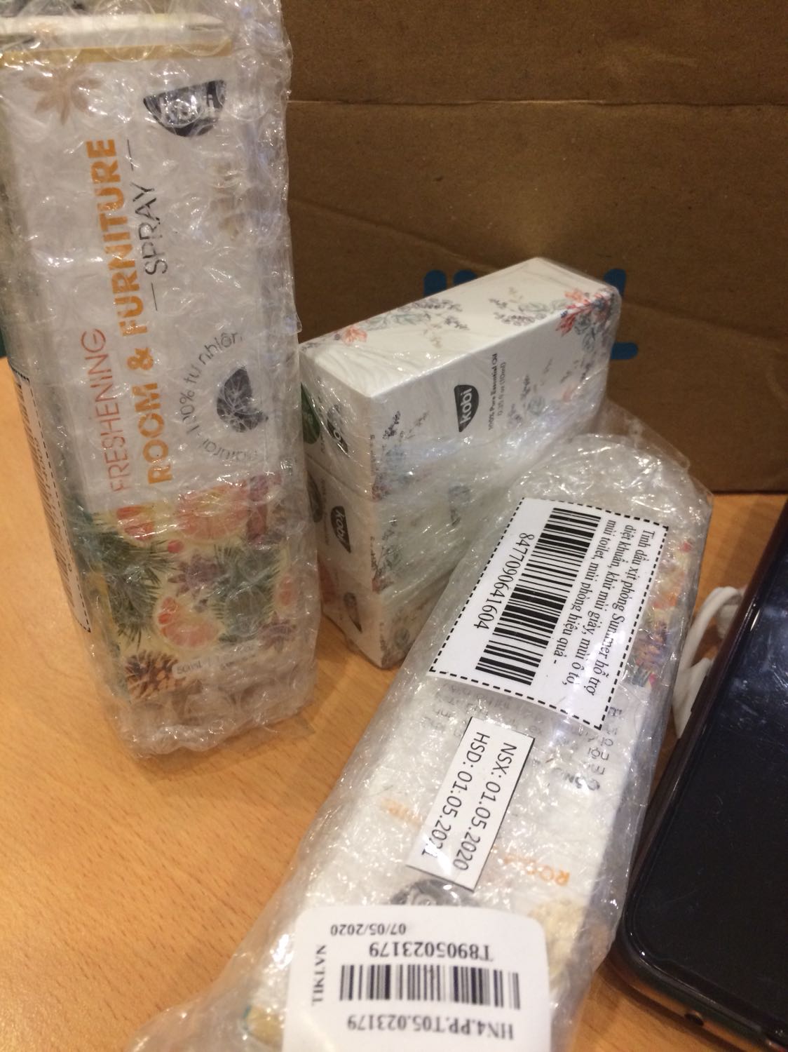 Thơm, đúng chuẩn dùng xịt khử khuẩn