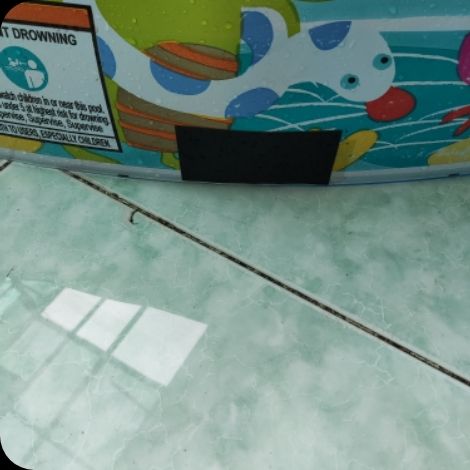 xịn nha ....hồ bơi lủng...dán ko chảy ...dán được trong nước luôn