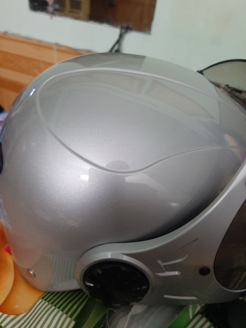 đặt hàng màu trắng khi đưa tiki ko đưa đúng màu mẫu,hỏi ra nói kho đưa nhầm.Lần này 2 lần rồi.