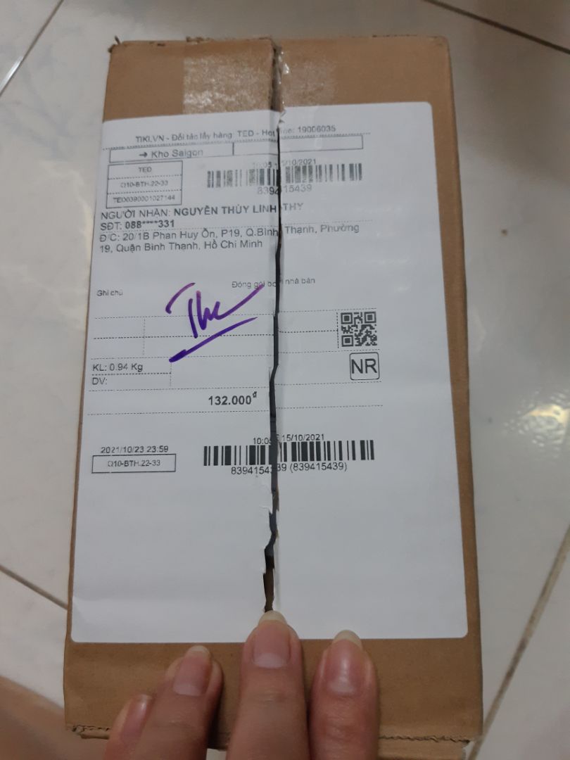 Hi tiki ! mình ko nhận được hàng như mong muốn. Thay vì nhận 2 bình nước lock & lock, thì mình lại bị nhận 1 hộp khẩu trang, số tiền thanh toán đơn hàng là 132k