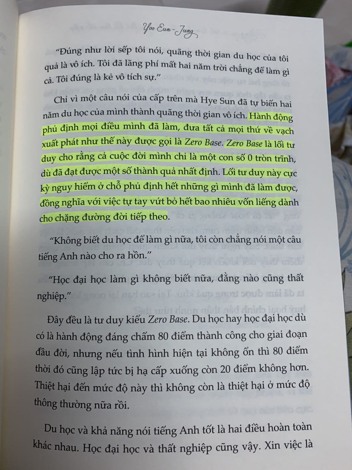 / với những ai đang mang trong mình nhiều năng lượng tiêu cực, cảm thấy áp lực khi ôm quá nhiều việc,... thì cuốn sách sẽ mang lại những lời khuyên hữu ích. Nội dung ngắn gọn nhưng rất hay. Mua trong dịp tiki giảm giá cuối năm chỉ 1 nửa giá. Sách mới hoàn toàn. Shipper giao hàng nhanh, thân thiện.