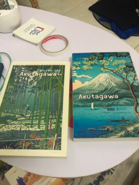 đóng gói tốt, nhưng lại bọc nilon nên có thể bị cong gáy nhưng của mình bọc không quá chặt nên ok, sách mới sạch đẹp hài lòng
