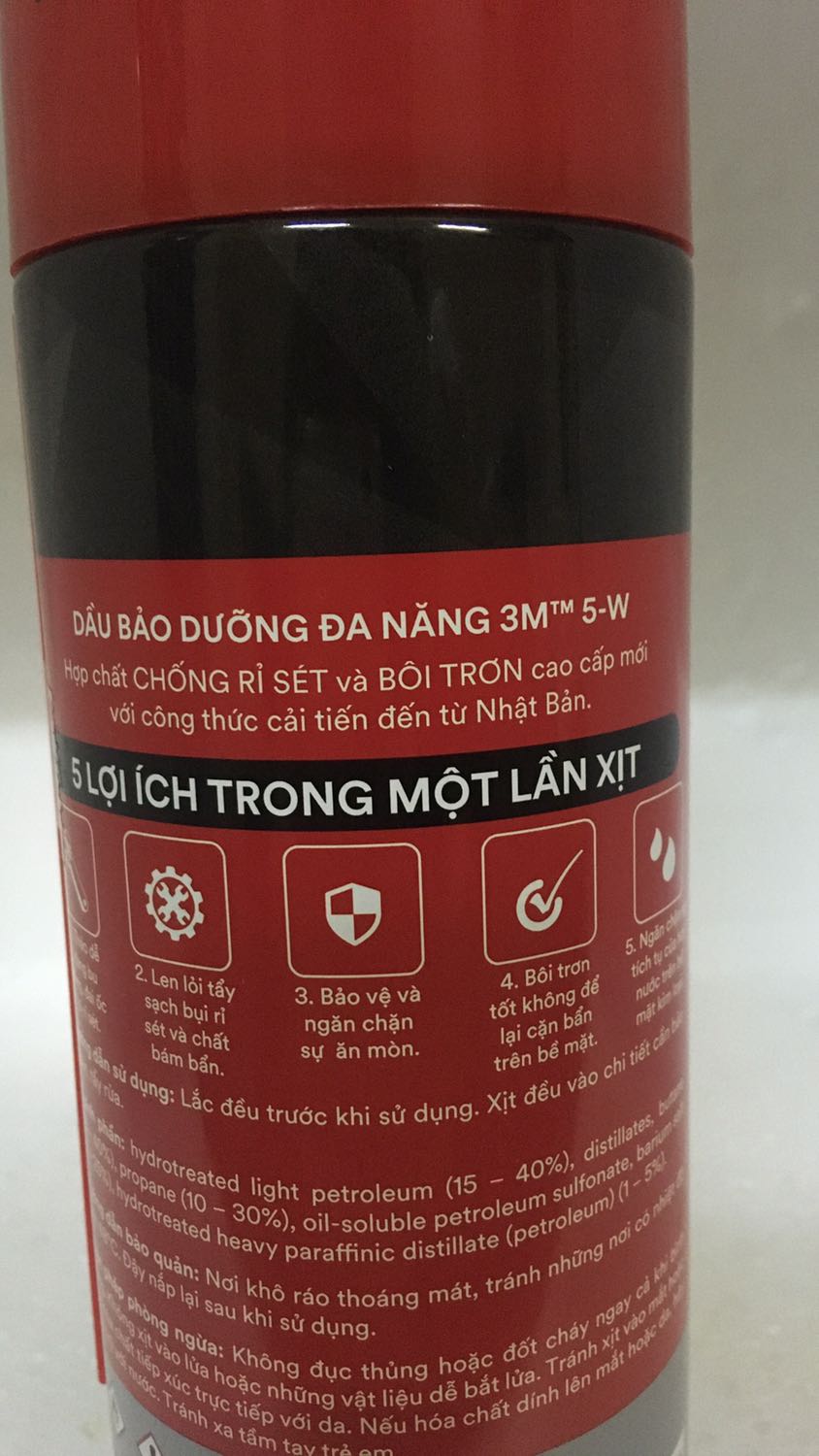 Chai nặng cầm chắc tay, màu đỏ dễ nhận thấy, mùi dễ chịu. Chai nặng cầm chắc tay, màu đỏ dễ nhận thấy, mùi dễ chịu.
