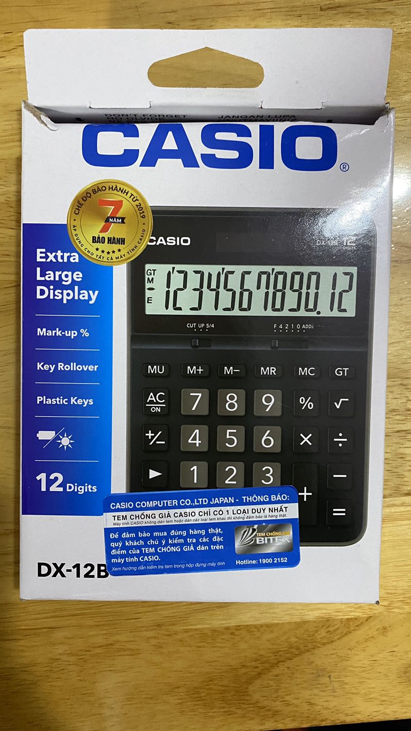 Sản phẩm đẹp, bấm rất thích, phím to, màn hình to rõ ràng. Hàng chính hãng . Giao hàng nhanh ( chỉ 1.5h sau khi đặt hàng) , đóng gói đẹp. Cảm ơn tiki