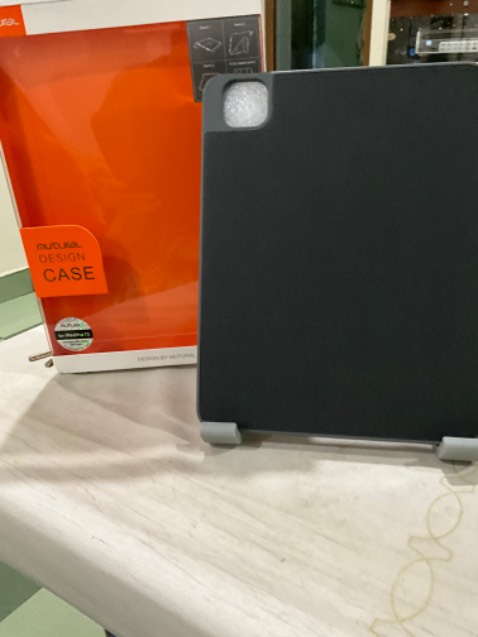 Giao hàng không đúng như đã đặt mua . Đề nghị nhà bán hàng đổi lại . Mất uy tín quá ! Hàng không đúng giá trị số tiền đã thanh toán.