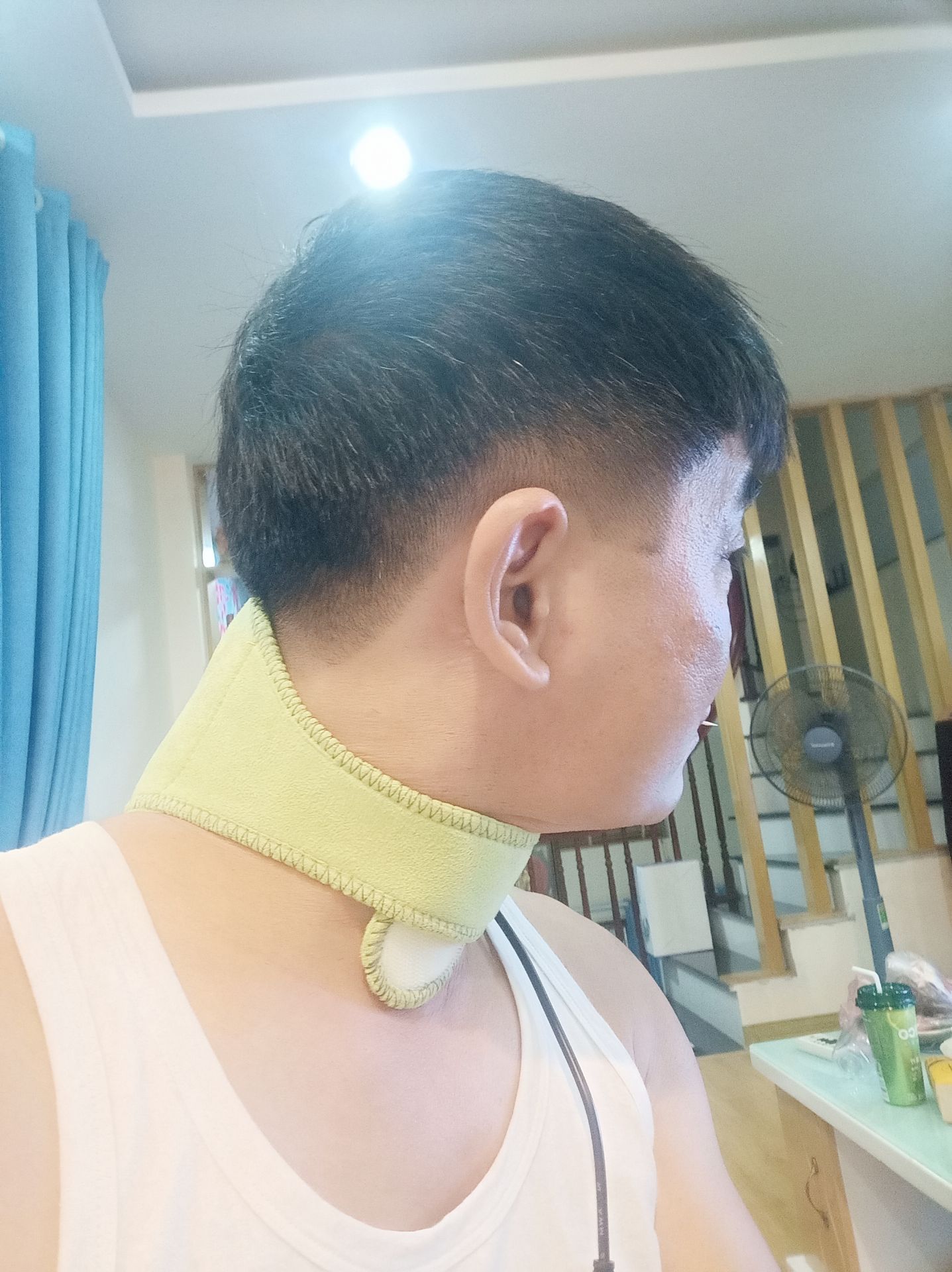 sau khi biêt bị thái hóa đốt sống cổ và thoát vị đĩa đệm,wa tìm hiểu mình đã QĐ mua Đai chườm thảo dược Hapaku, qua hệ thống TIKI, sau 2 ngày mình nhận đc hg, rất nhanh, đóng gói rất cẩn thận. Sản phẩm dùng TUYỆT VỜI, thật ko ngờ vô cung dễ chịu. minh tiếp tục mua luôn đai LƯNG. Thảo dược rất thơm sau sd thấy nhẹ, khớp êm đau nhức giảm hẳn dùng thời gian nưa xem kq như the nào. cứ đà này zẽ rất tốt cho khớp. túi thảo dược dễ mua, do nhà cung cấp bán các bạn chỉ cÀn gọi điện zẽ đc chuyển đến tận nhà cho bạn sdụng